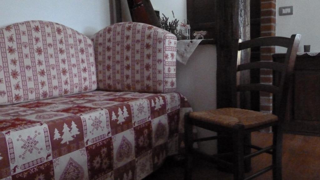 La Peiro Douco Konuk evi Roure Turin Oda fotoğraf
